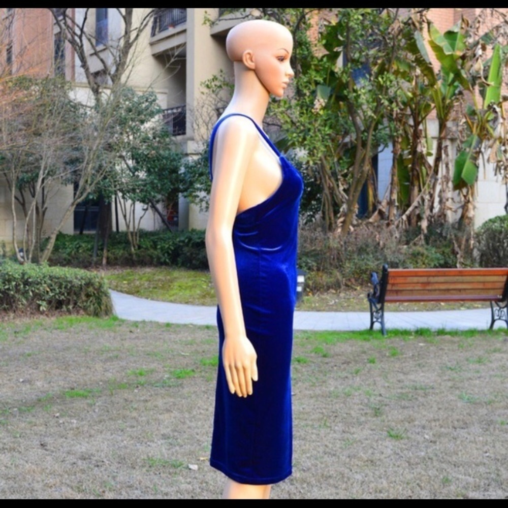 🔷Velvet Blue V Neck Woman’s Cocktail dress *NWT* - Picture 4 of 7